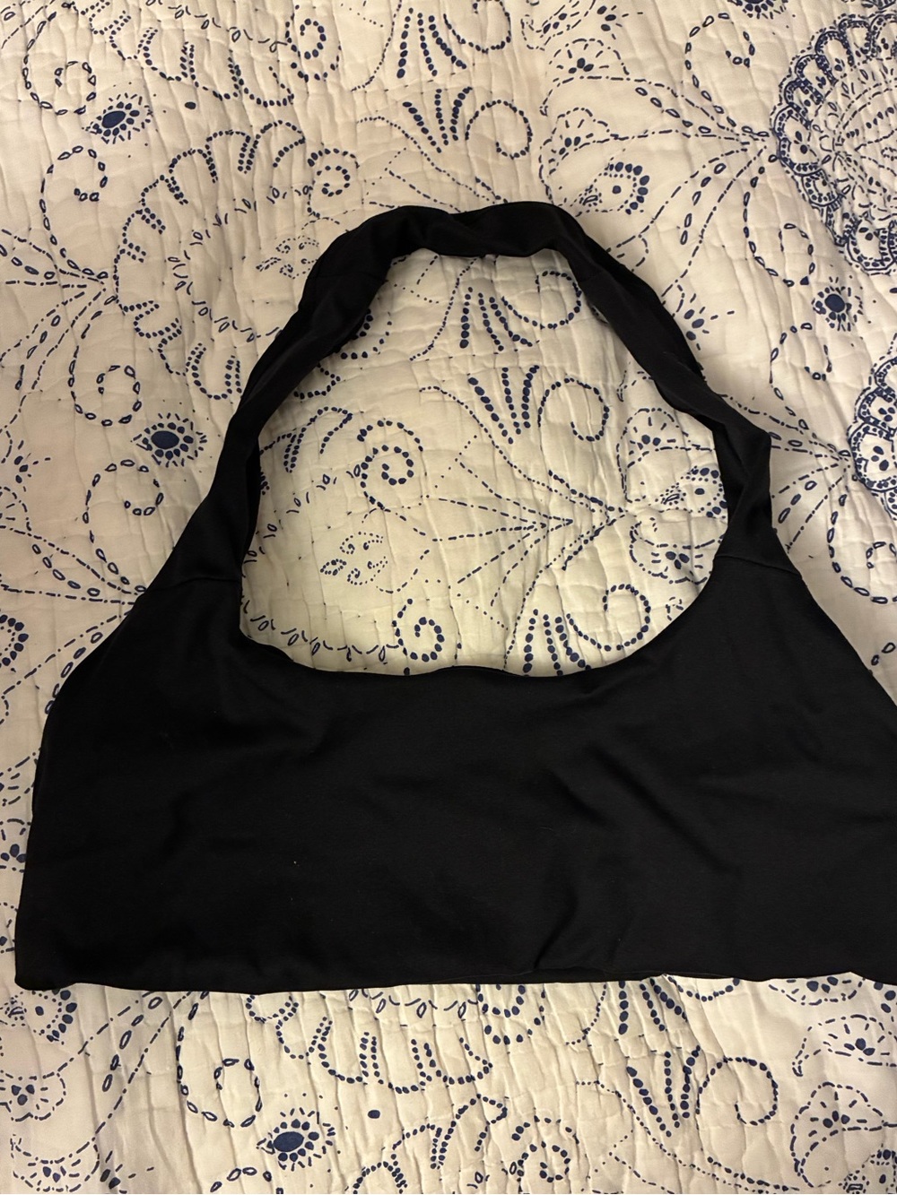 ALO Yoga Black Halter Sports Bra - medium